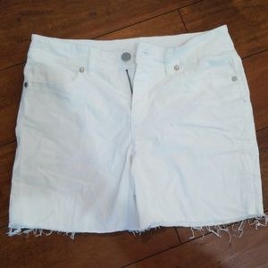 White stretchy denim shorts
